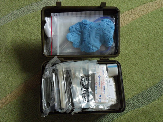 US Army Medical Box First Aid Kit