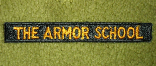 Armor School Tab Schriftzug