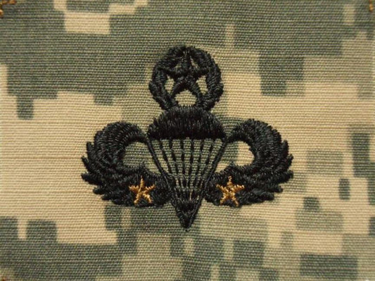 US Fallschirmspringerabzeichen, Master Parachutist