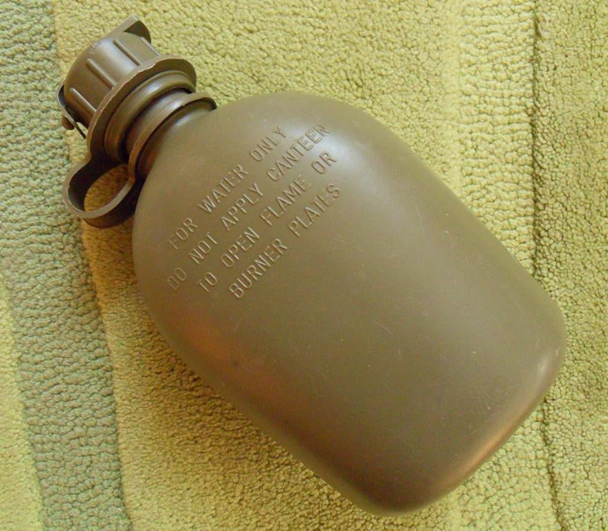 US Army 1 Qt Canteen
