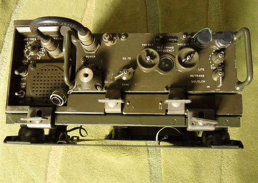 US Military Hmmwv M998 Vehicle Radio